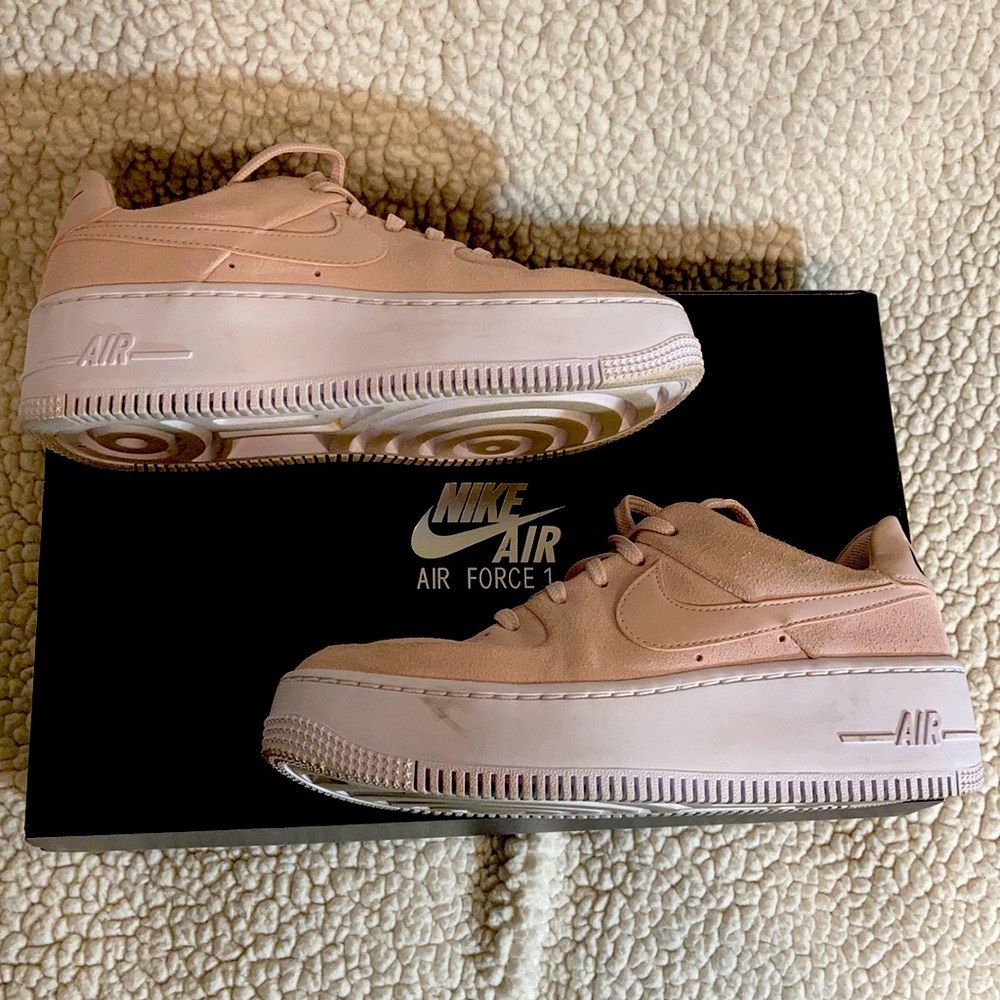 Nike Air Force 1 Sage Low size 5